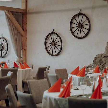 Lamm Hotel 3*